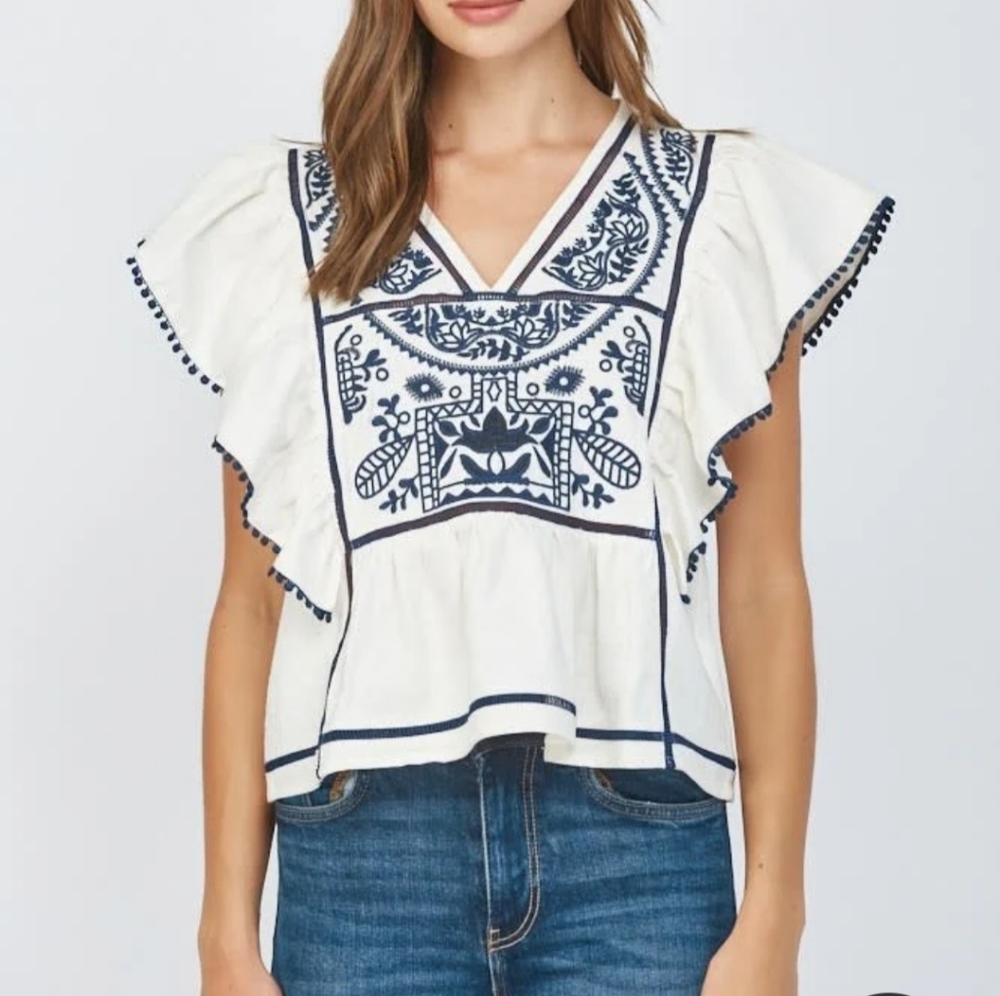New Fate Danika Lace Embroidered Flutter Sleeve Blouse Large